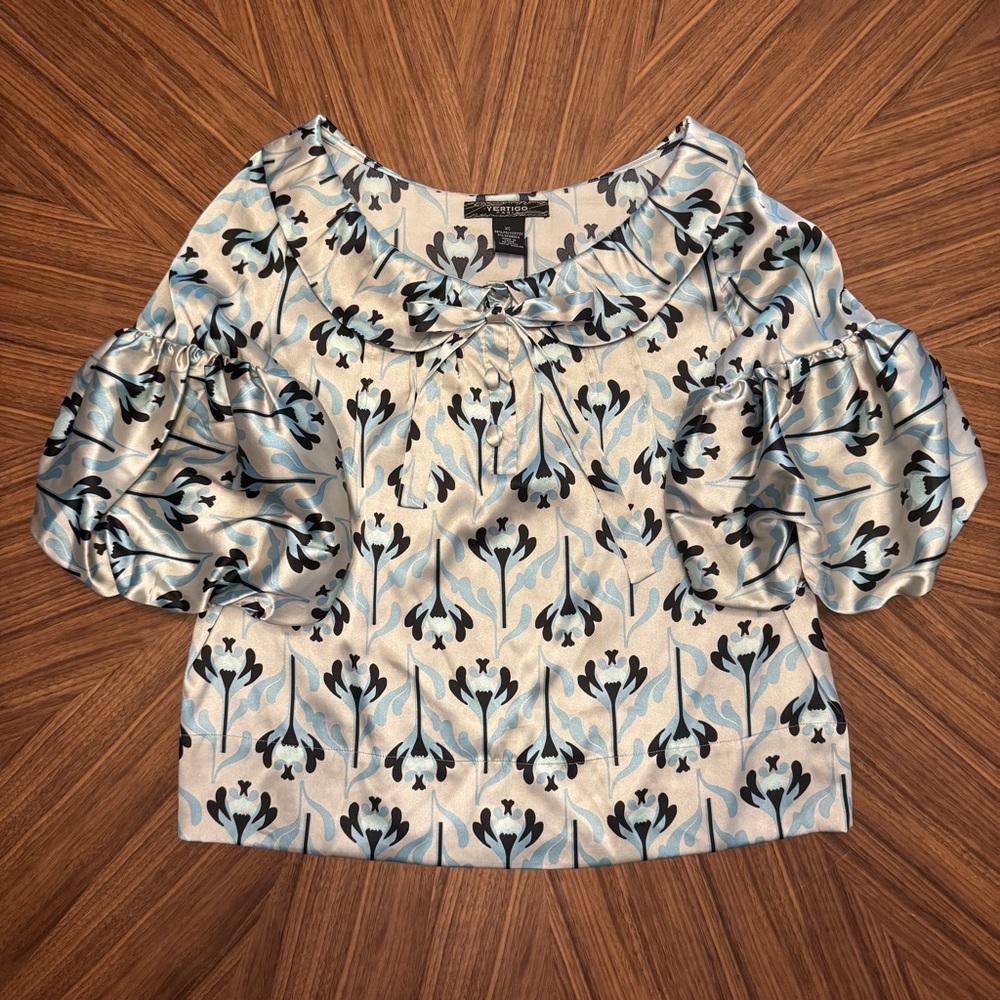 Vertigo Paris White and Blue Floral Blouse